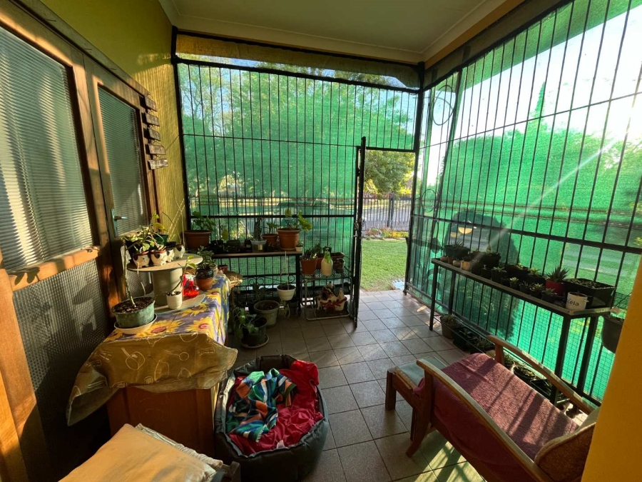 5 Bedroom Property for Sale in Die Rand Northern Cape